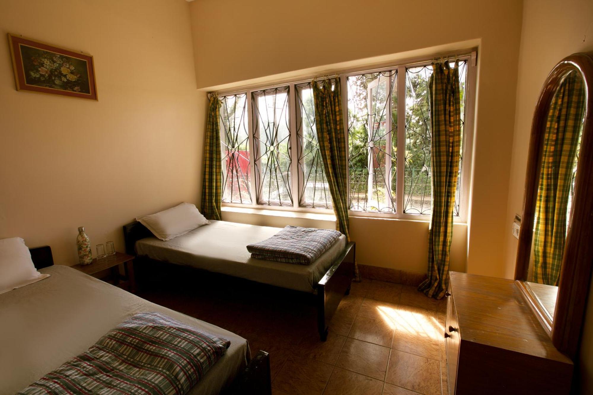Reflections Guest House Ооти Екстериор снимка